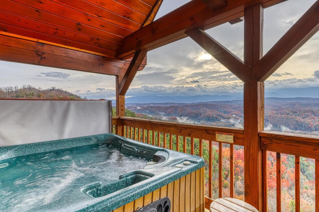 Amidst The Beauty Villa Pigeon Forge Exterior photo