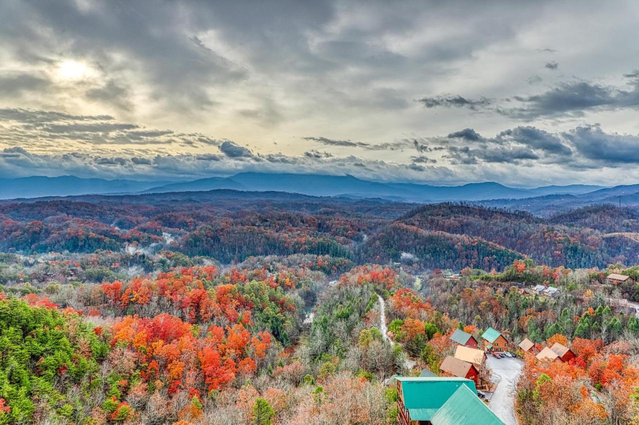 Amidst The Beauty Villa Pigeon Forge Exterior photo