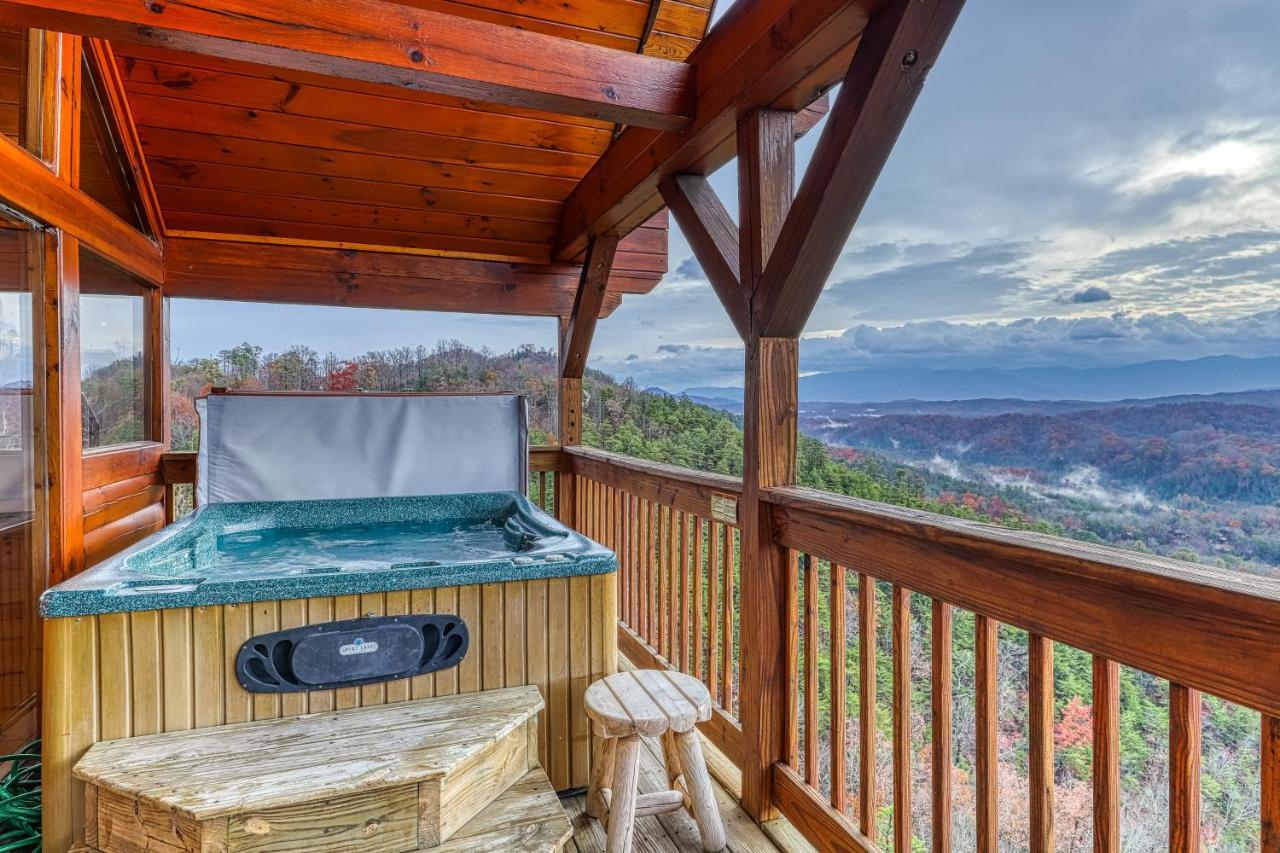 Amidst The Beauty Villa Pigeon Forge Exterior photo